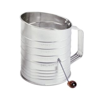 47034 - 5 CUP FLOUR SIFTER